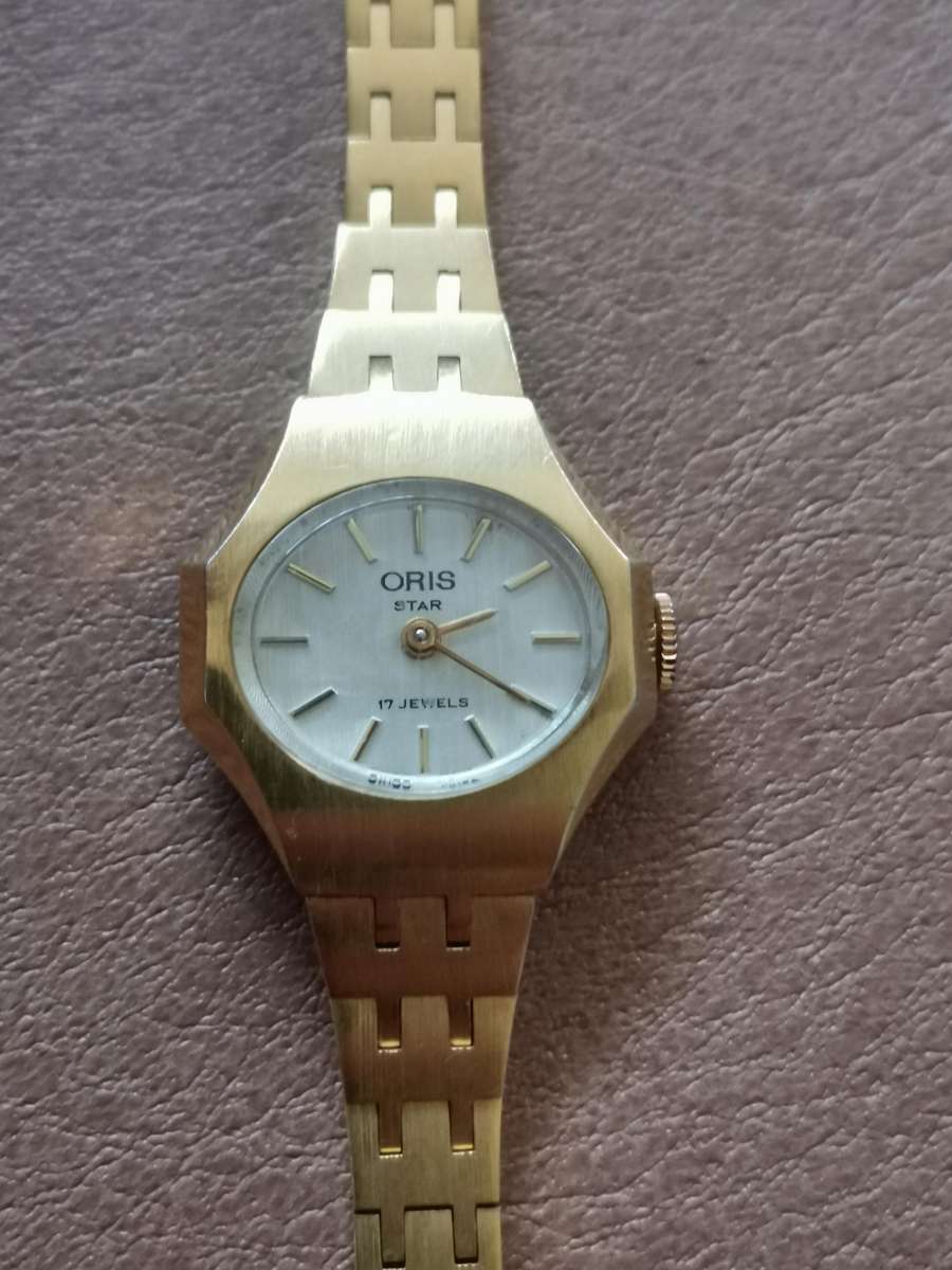 Vintage oris star 17 jewels manual wind mechanical ladies watch *like new*
