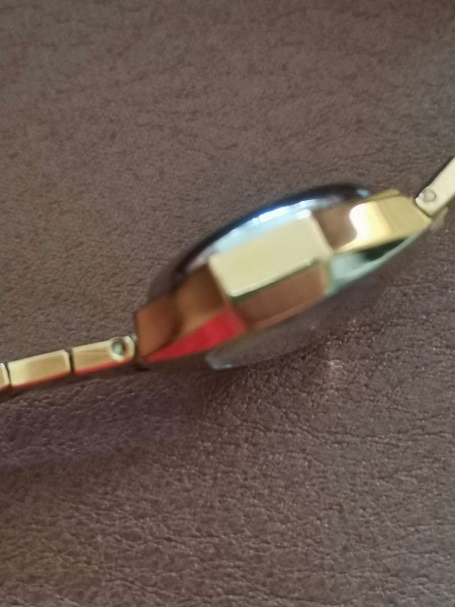 Vintage oris star 17 jewels manual wind mechanical ladies watch *like new*