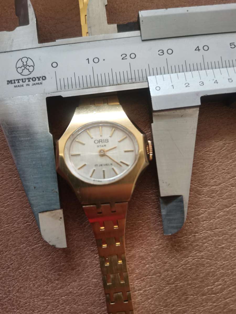 Vintage oris star 17 jewels manual wind mechanical ladies watch *like new*