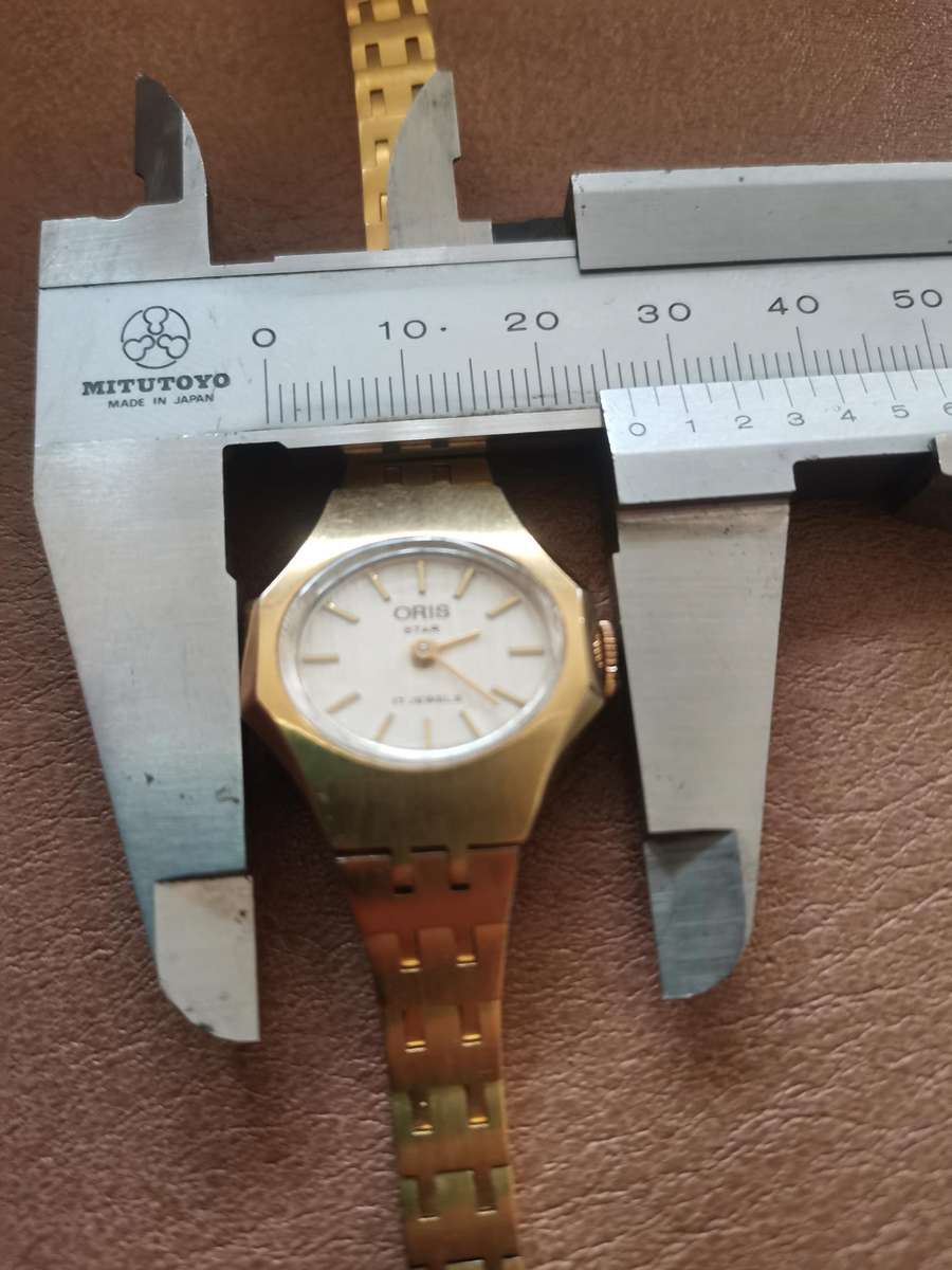 Vintage oris star 17 jewels manual wind mechanical ladies watch *like new*