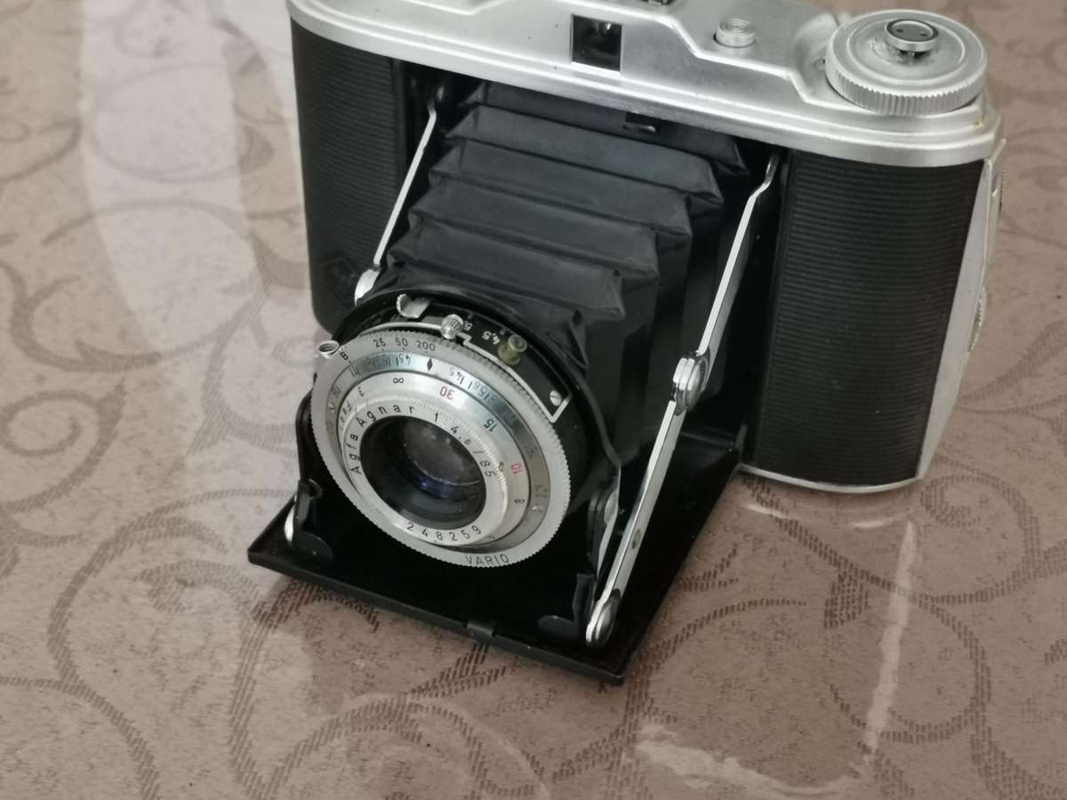 Vintage agfa isolette 6x6 120mm film Camera