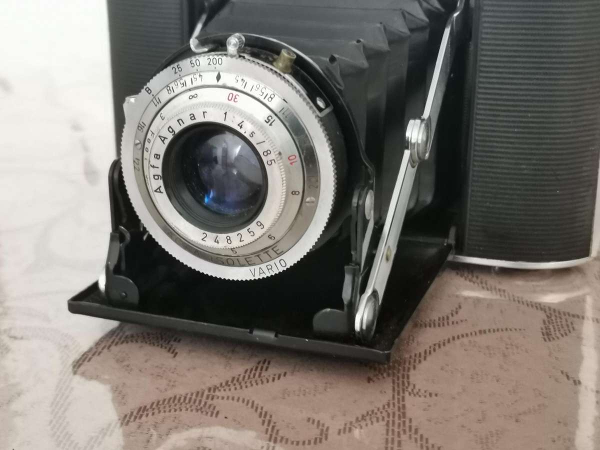 Vintage agfa isolette 6x6 120mm film Camera