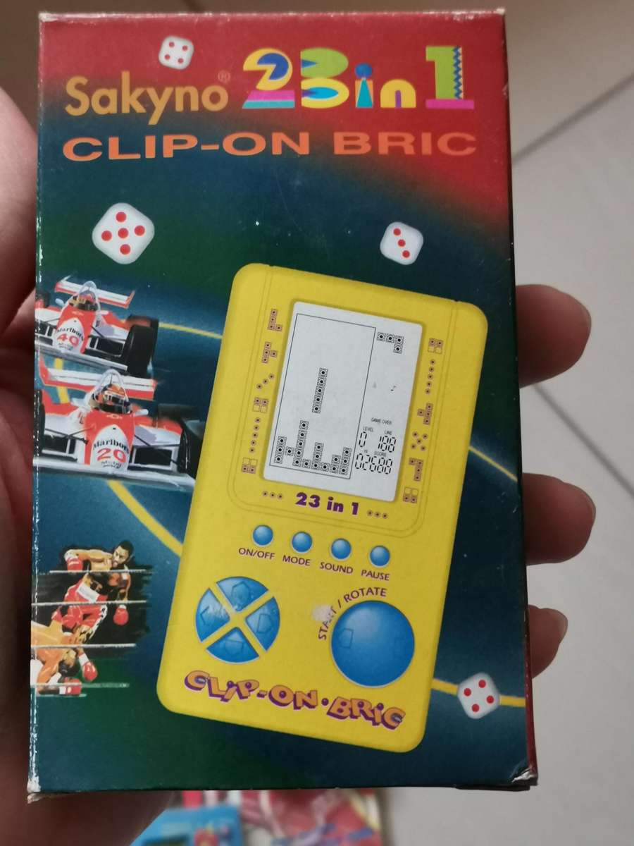 4 new old stock vintage handheld games