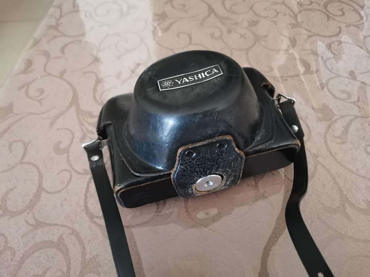 Vintage yashika electro 35, 35mm film Camera