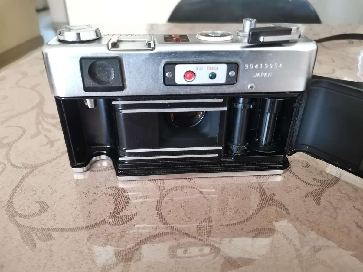 Vintage yashika electro 35, 35mm film Camera