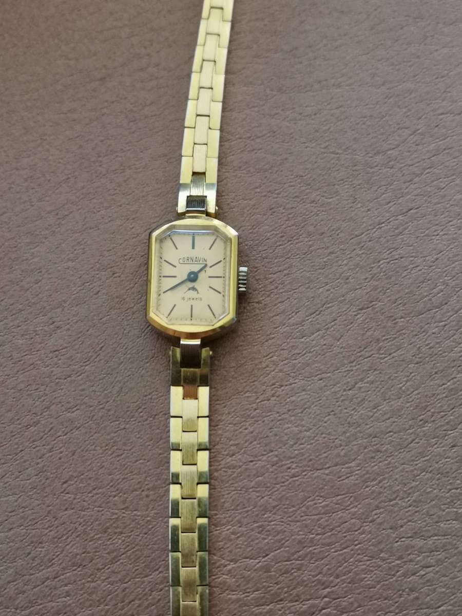 Vintage cornavin 16 jewels ladies manual wind watch