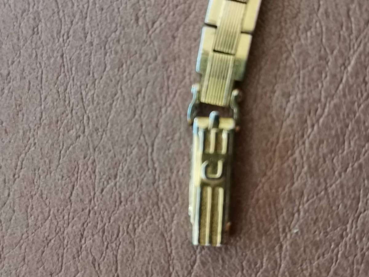 Vintage cornavin 16 jewels ladies manual wind watch