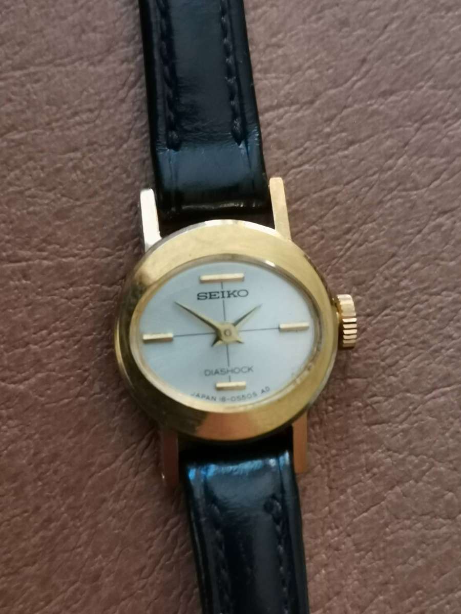Rare ladies seiko diashock manual wind mechanical watch