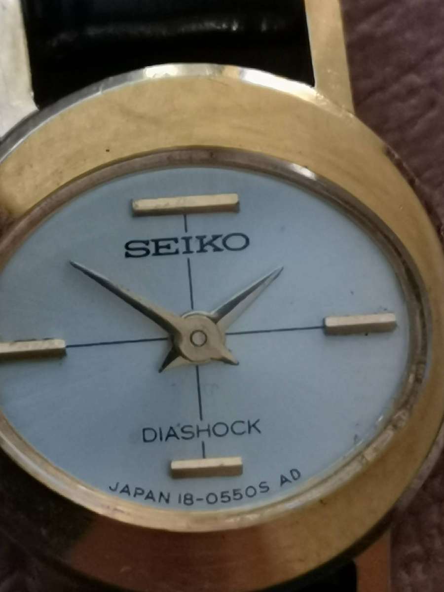 Rare ladies seiko diashock manual wind mechanical watch