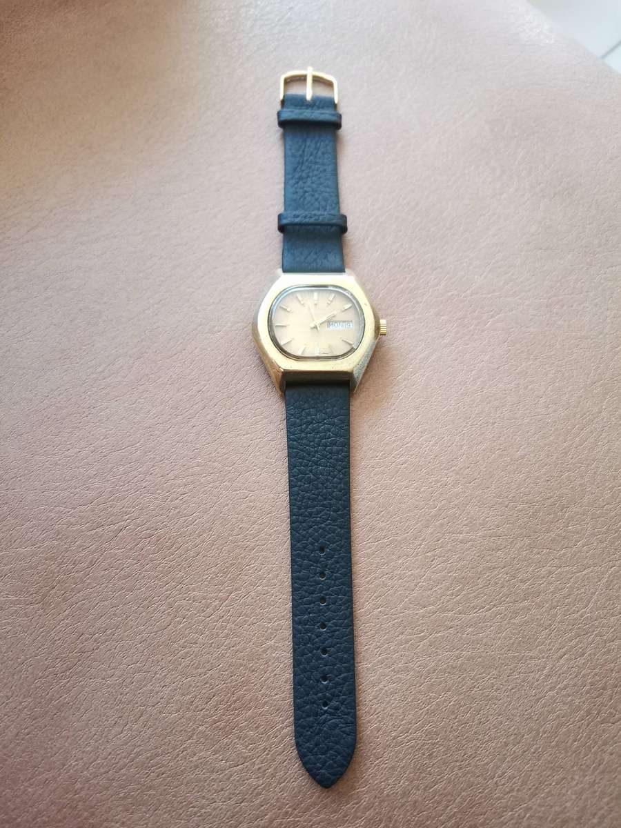 Vintage Harcourt deluxe automatic mechanical watch