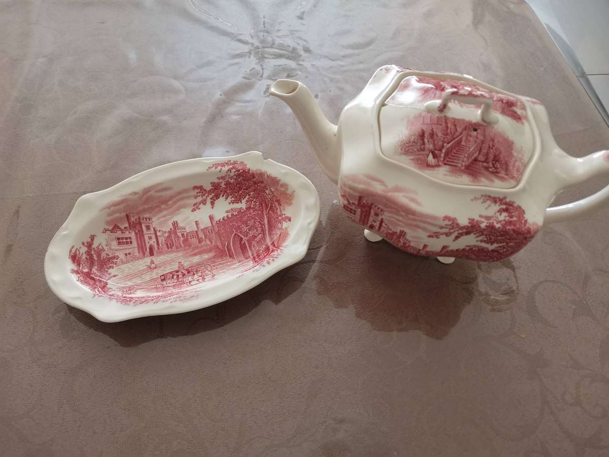 Vintage haddon hall English made 3 piece teapot set