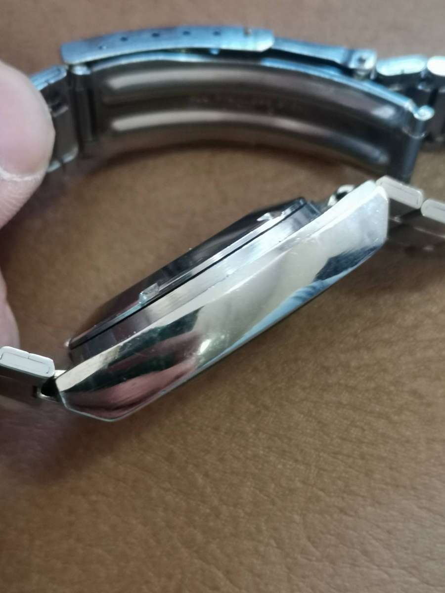 Vintage seiko 5 automatic mechanical watch