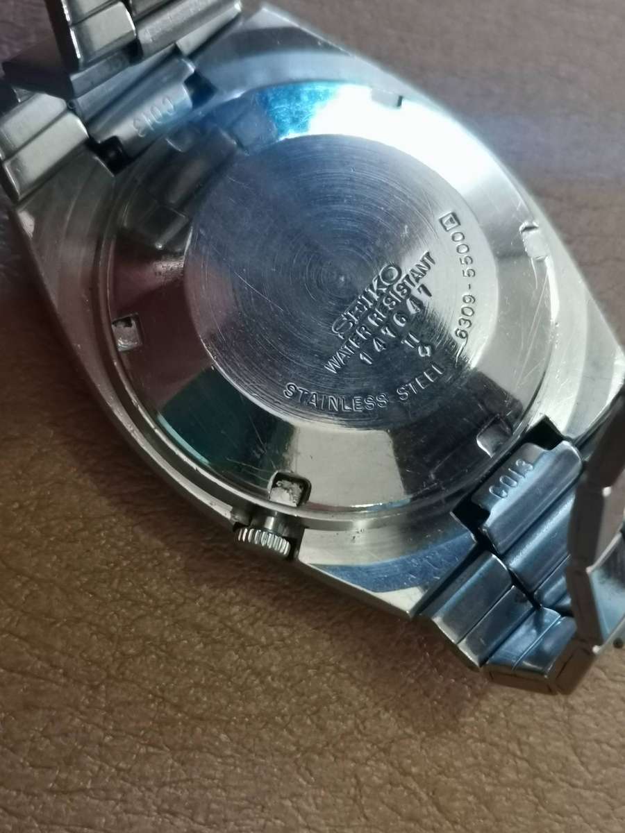 Vintage seiko 5 automatic mechanical watch