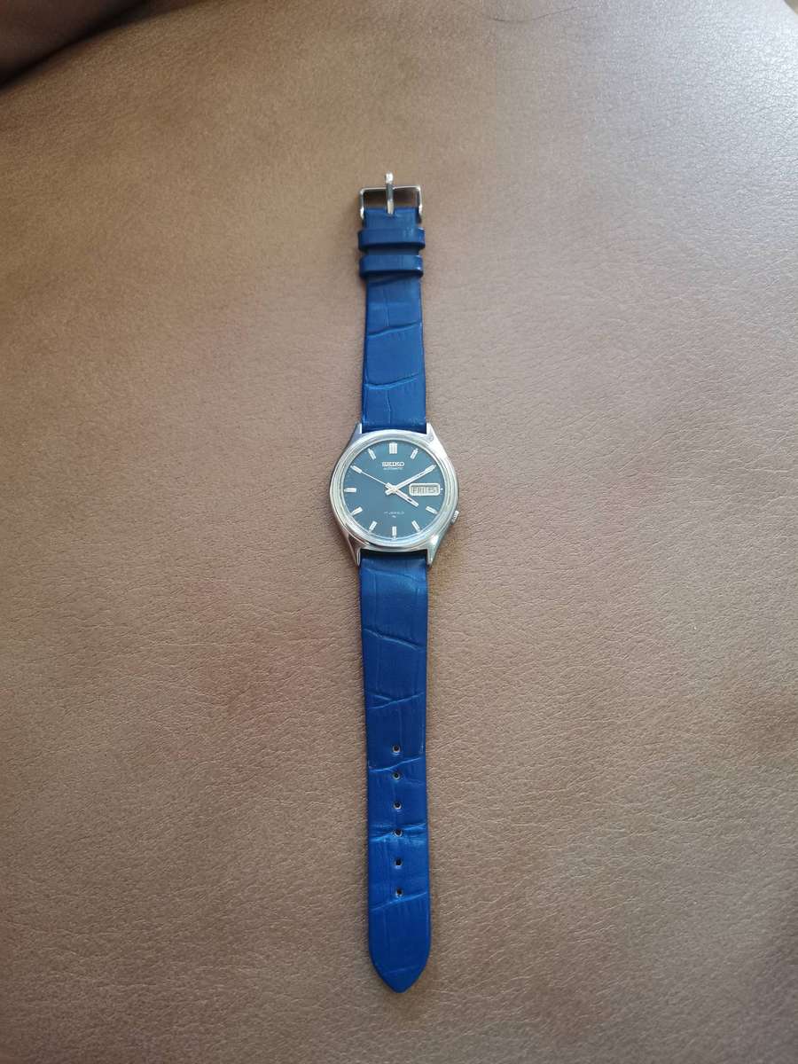 Vintage seiko automatic 17 jewels mechanical watch