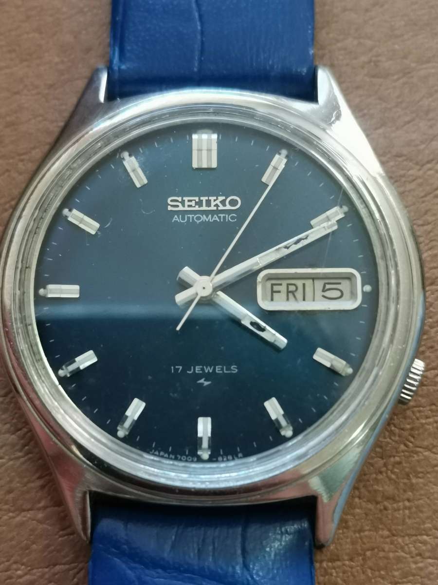 Vintage seiko automatic 17 jewels mechanical watch
