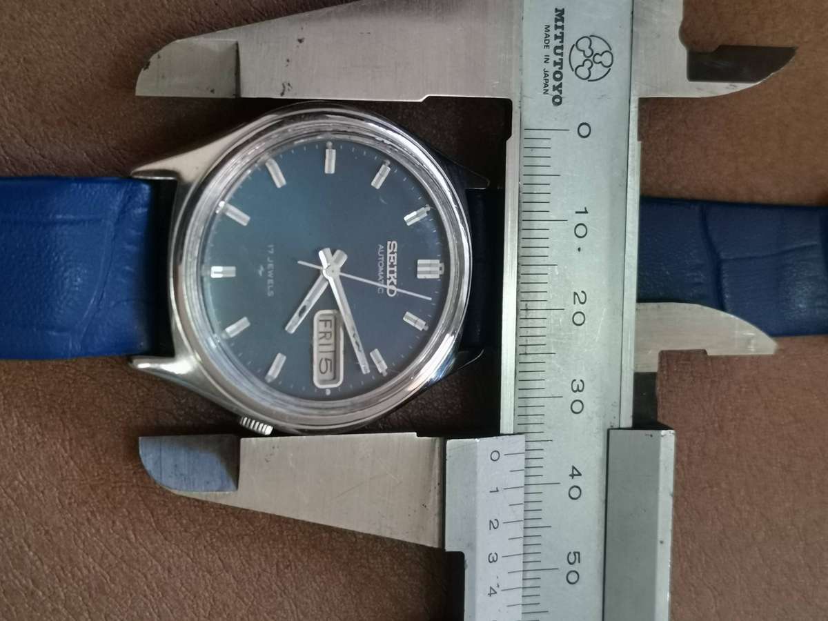 Vintage seiko automatic 17 jewels mechanical watch