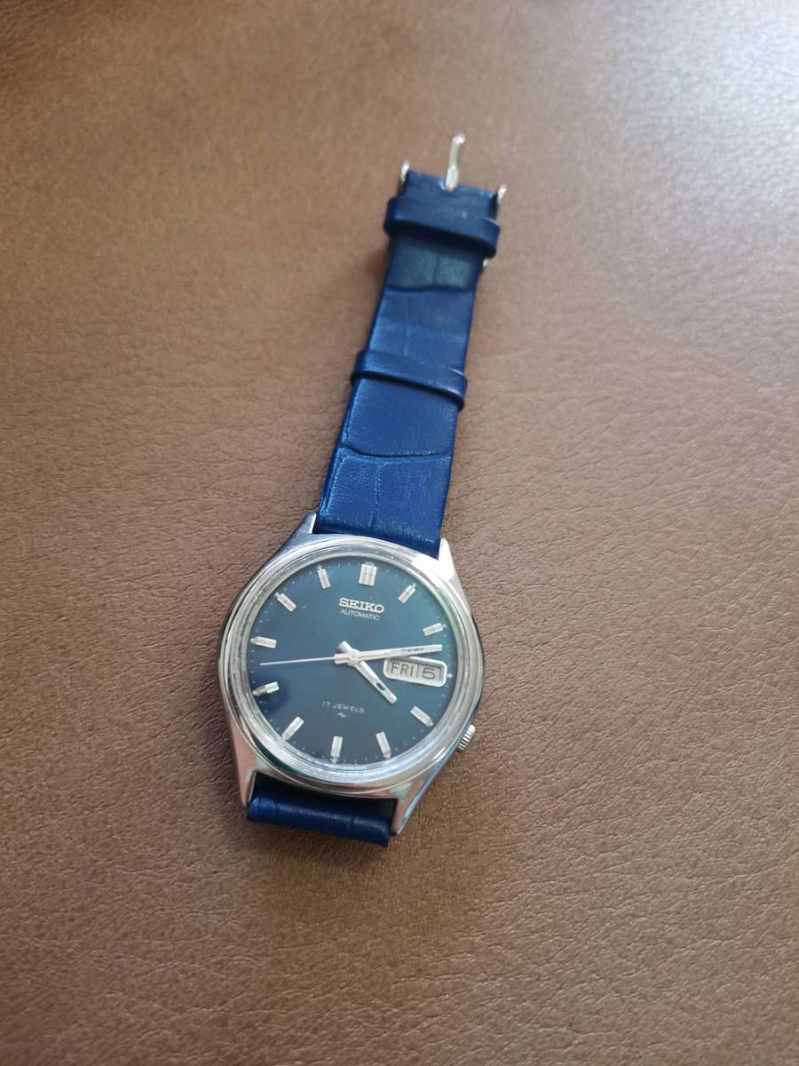 Vintage seiko automatic 17 jewels mechanical watch
