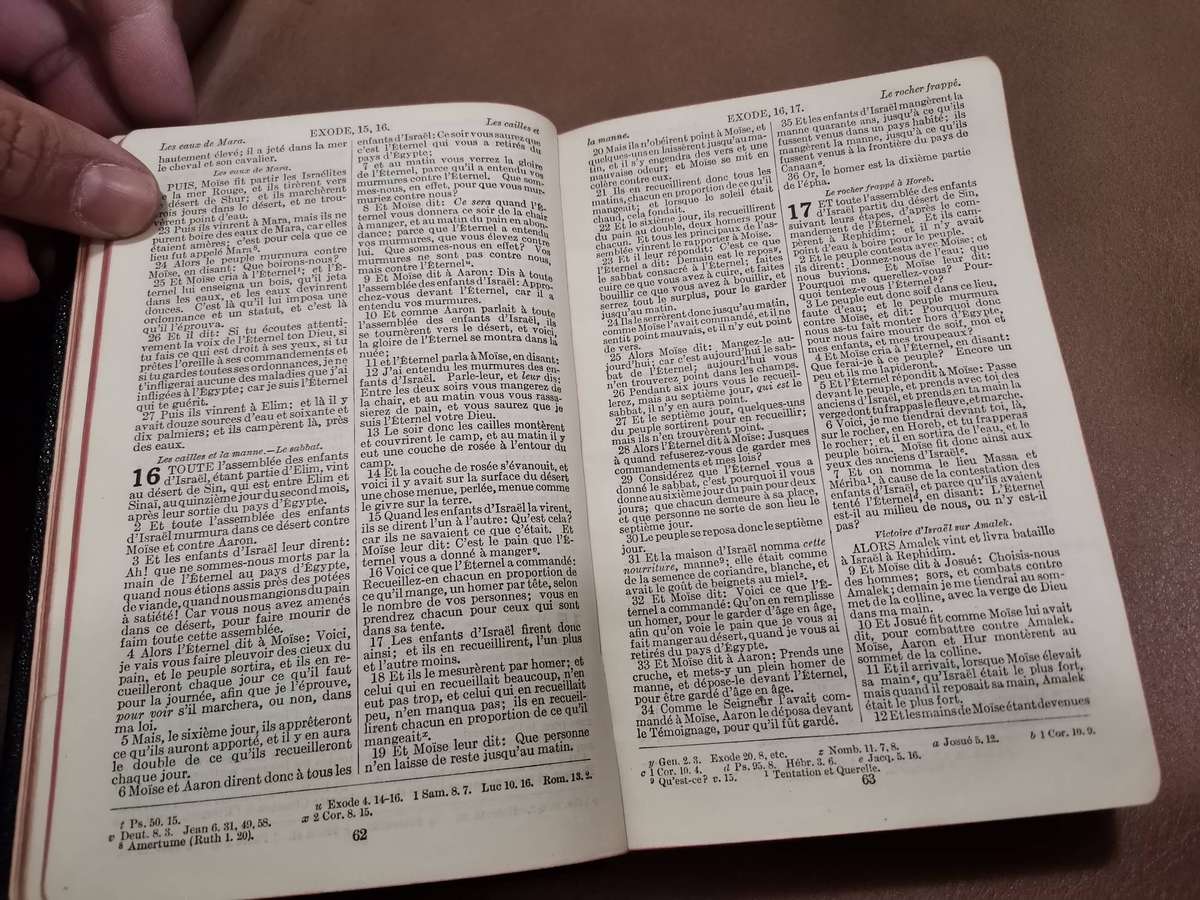 1920 Sainte Bible, superb collectible condition