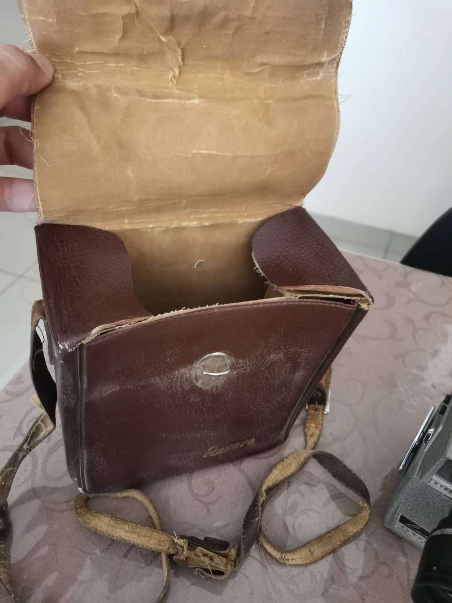 Vintage revere 116 power zoom 8mm film Camera