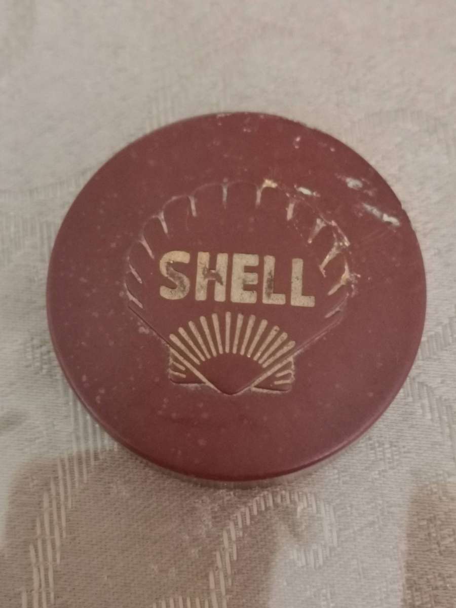 Vintage shell oil company 1/2 pint 2T Two stroke oil Glass bottle