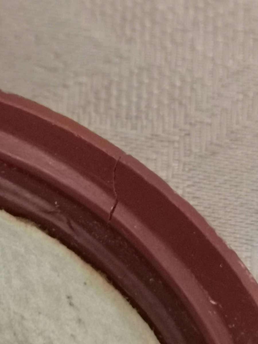 Vintage shell oil company 1/2 pint 2T Two stroke oil Glass bottle