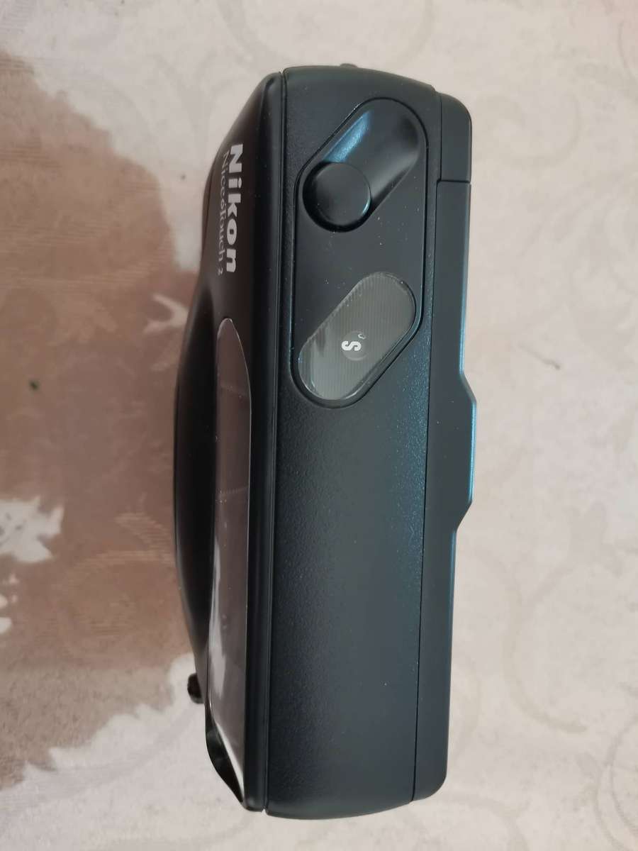 Vintage nikon nice touch 35 mm point and shoot camera