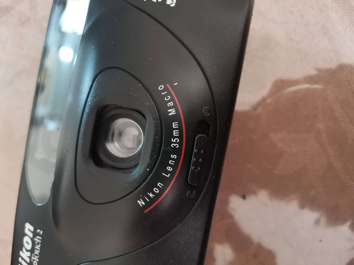 Vintage nikon nice touch 35 mm point and shoot camera
