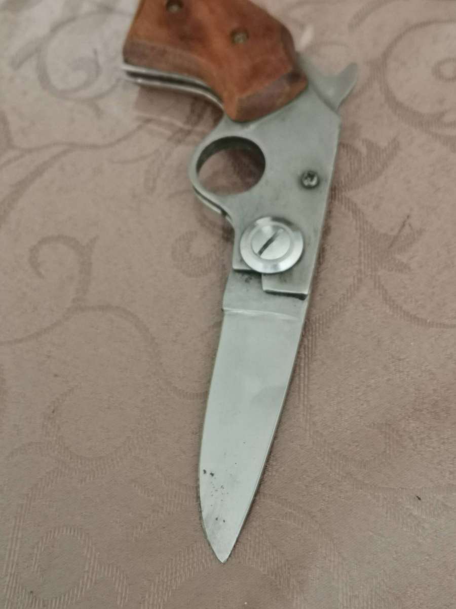 Vintage pistol knife