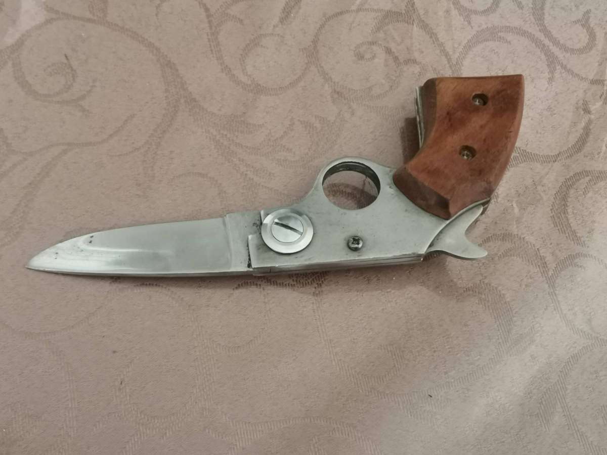 Vintage pistol knife