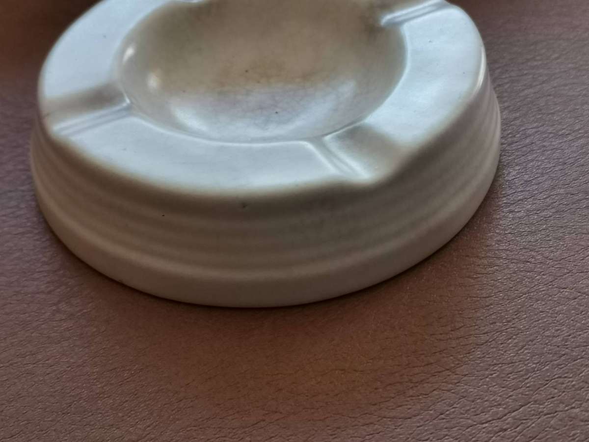 Ultra rare 1930s kieth Murray for wedgewood pottery made in England Ashtray