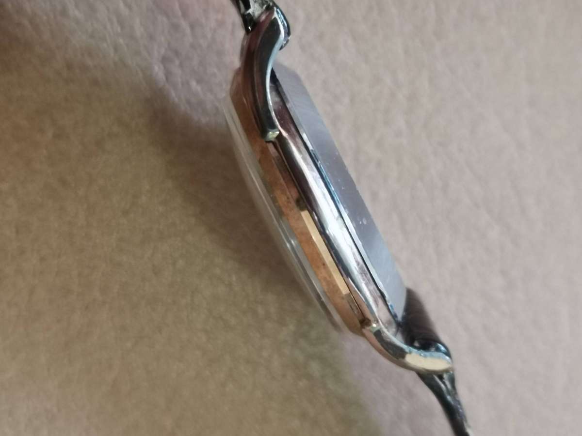 Vintage Dally De luxe 15 jewels antimagnetic Swiss made mechanical manual wind watch