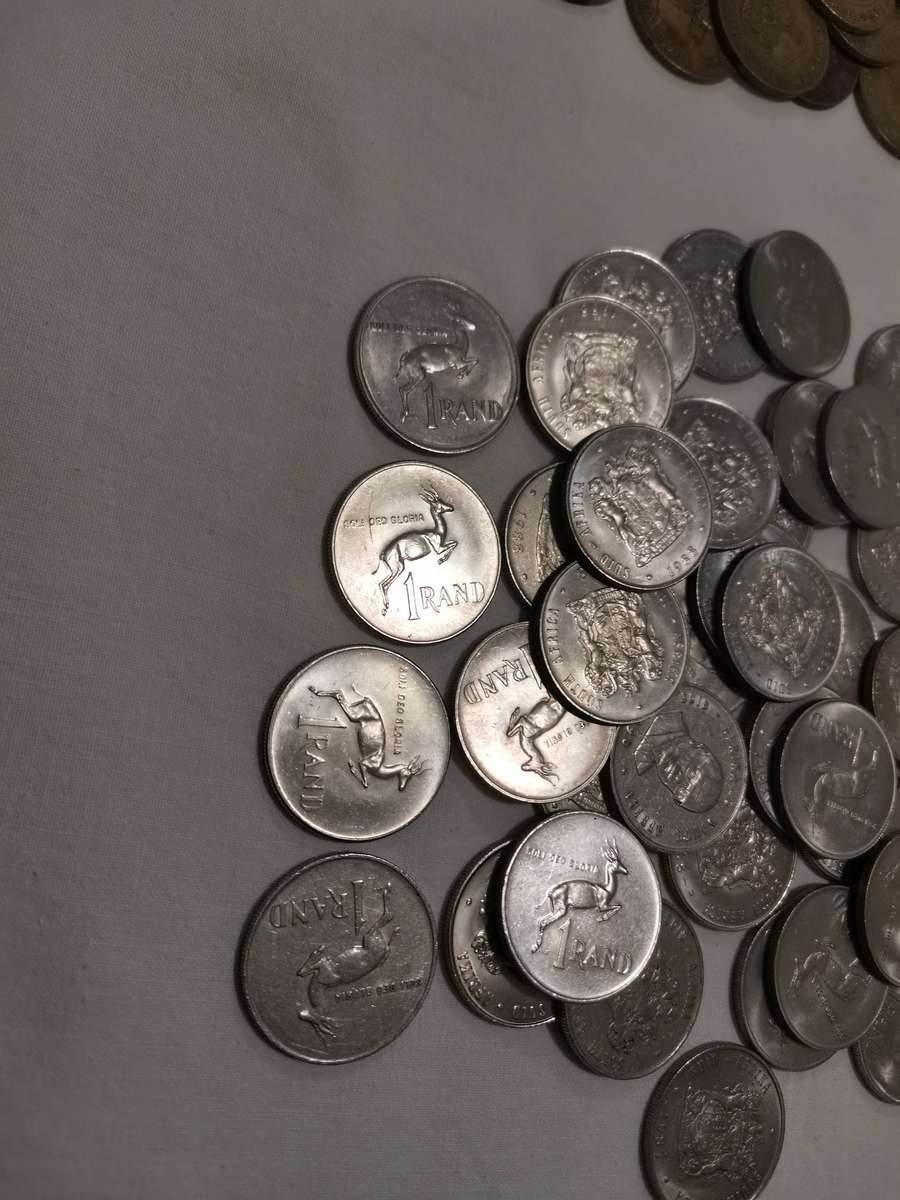 Huge lot of 638 coins deceased estate find