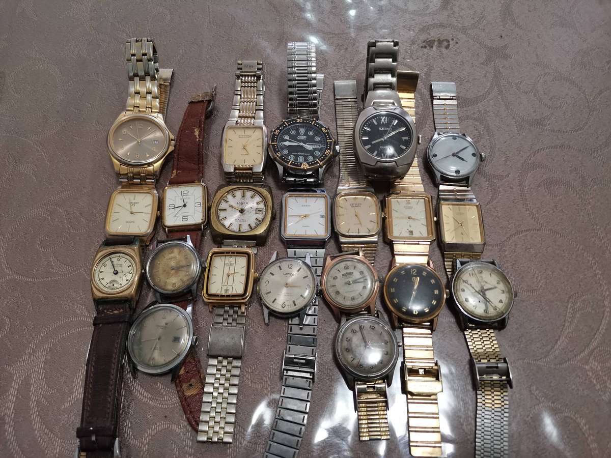 Lot of 21 gents watches part 3