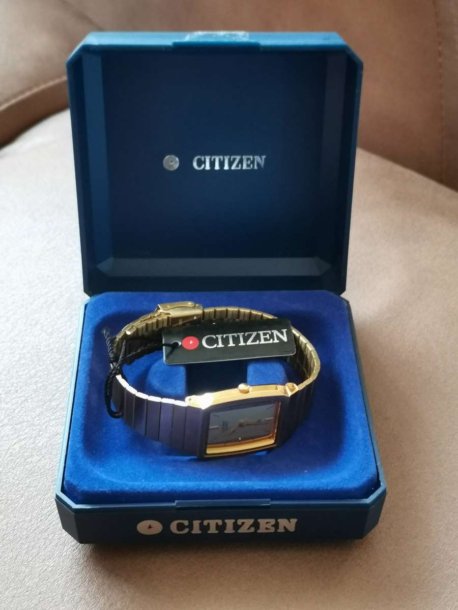 New in box never used citizen CQ quartz Dress watch sold as is for spares or repair