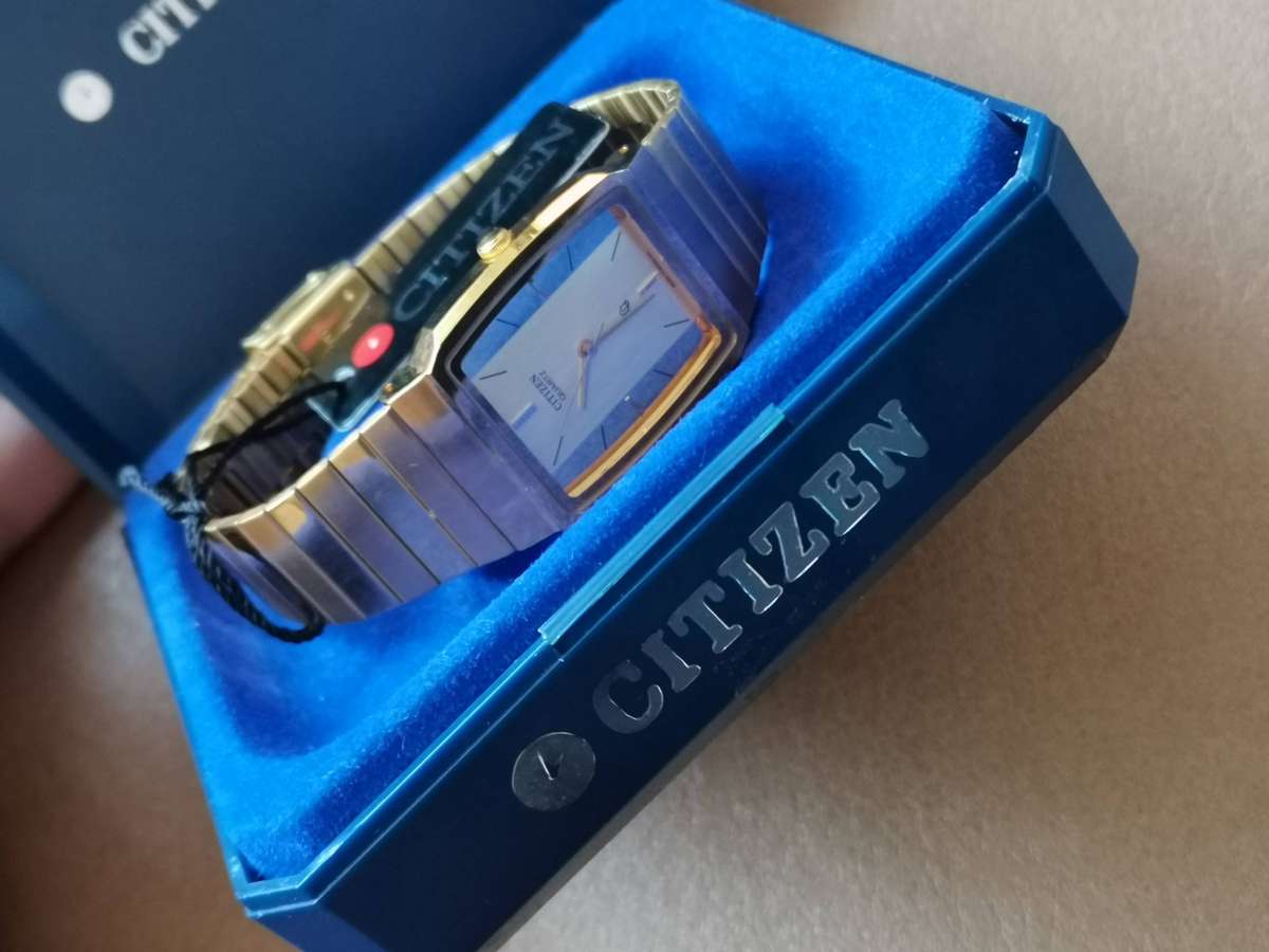 New in box never used citizen CQ quartz Dress watch sold as is for spares or repair