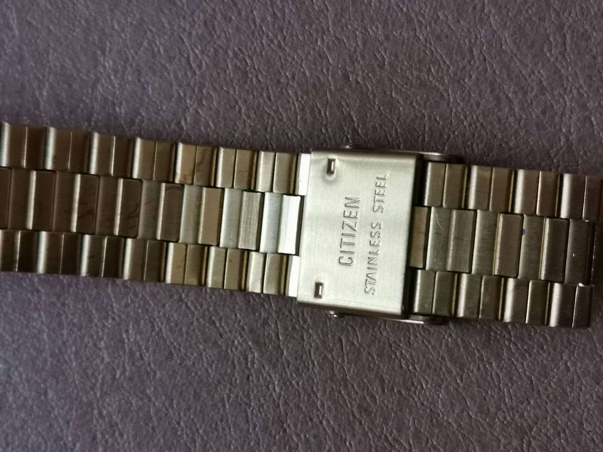 New in box never used citizen CQ quartz Dress watch sold as is for spares or repair