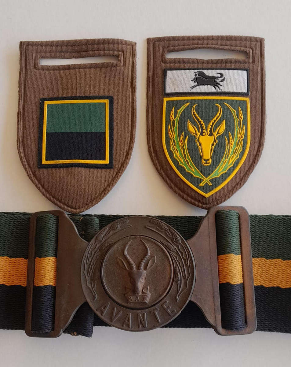 SADF 5 SA Infantry Battalion Stable Belt & Shoulder Flashers