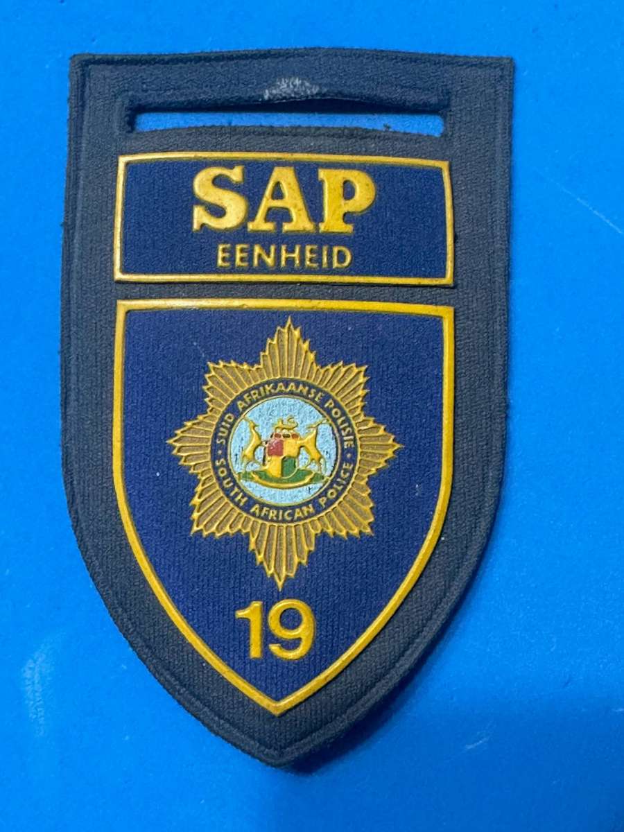 UNIT 19 TUPPER SHOULDER FLASH