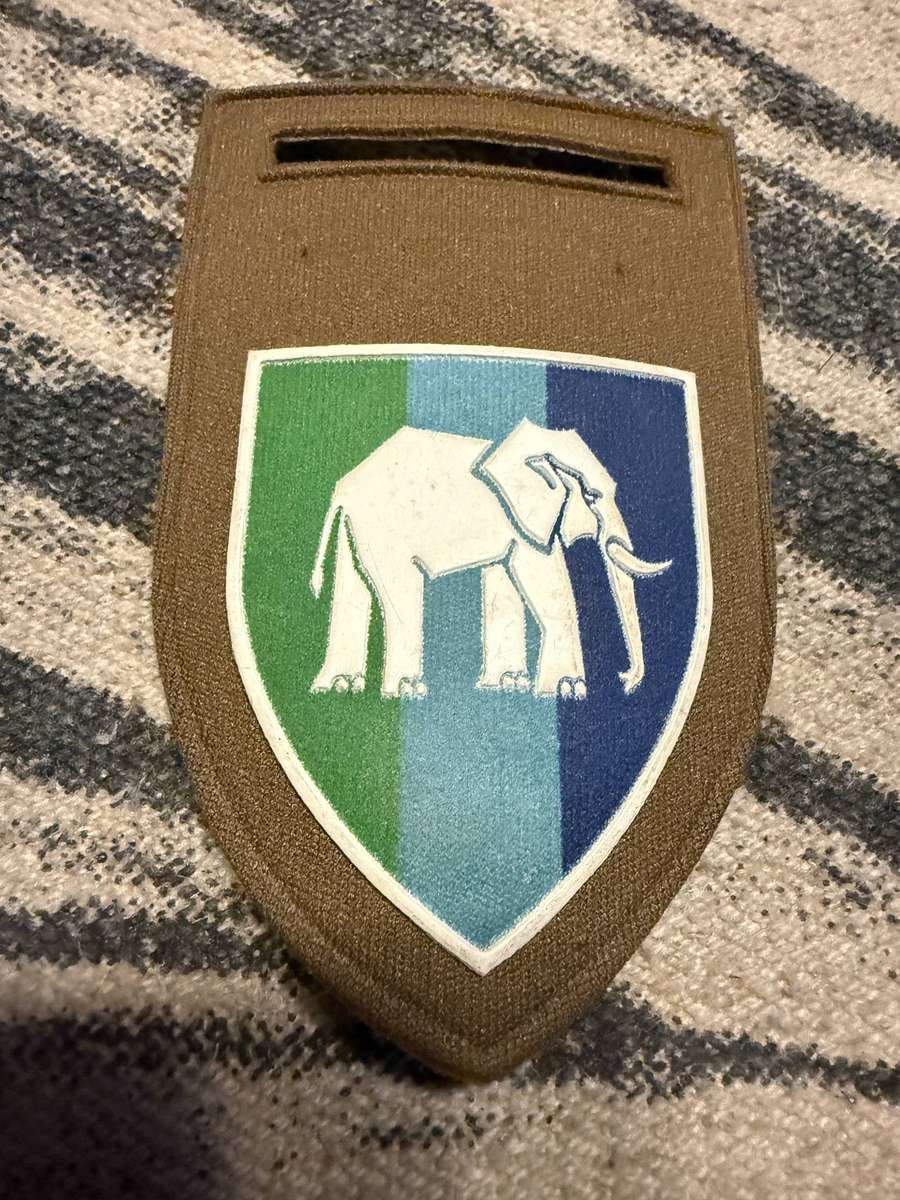 Eatern Province Command Signal Unit Tupper Shoulder Flash RH