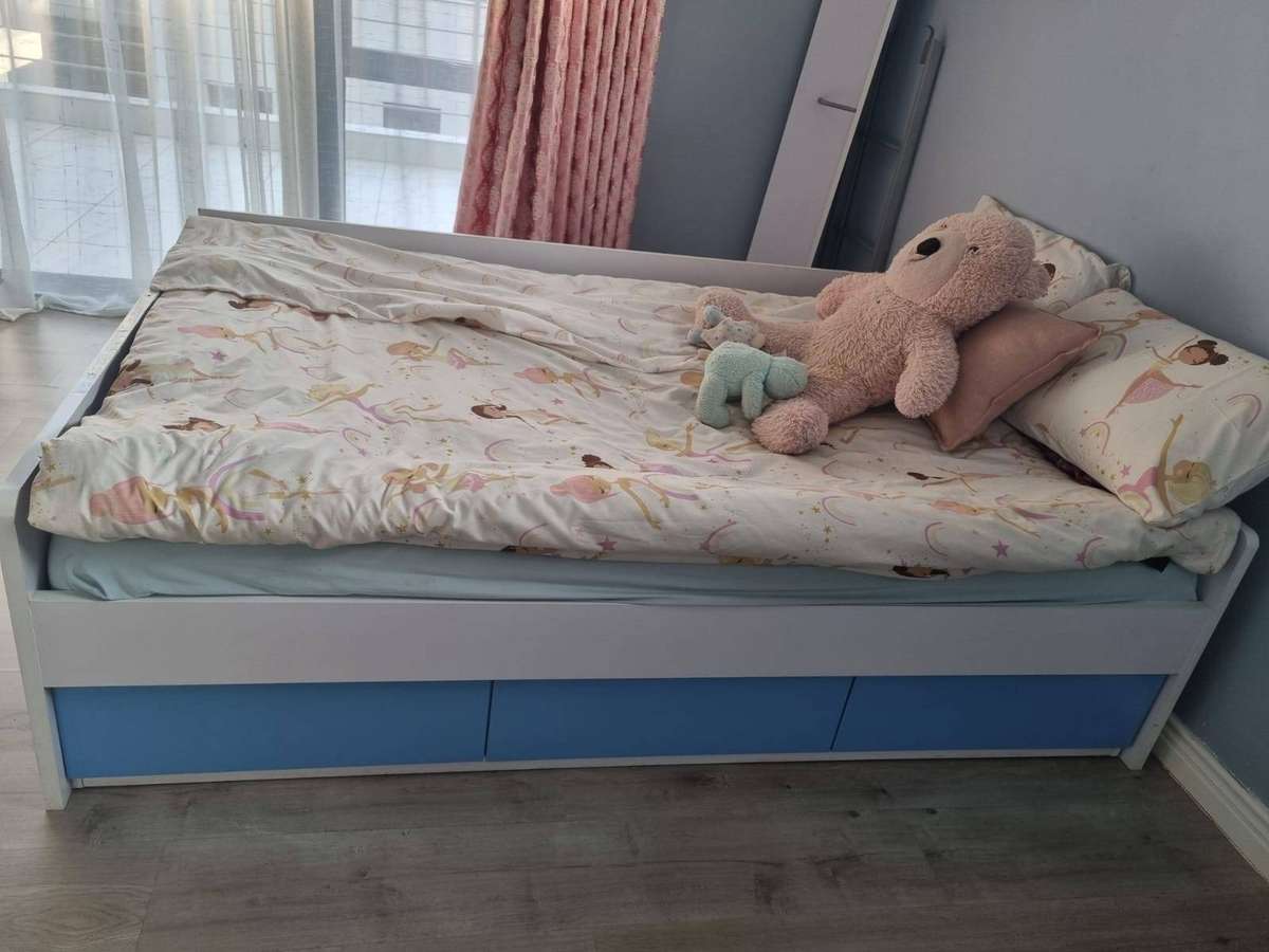 Kids Clifton Bunk Bed with Storage Drawers  Excellent Condition*