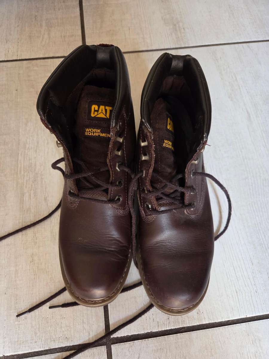 CATERPILLAR BOOTS