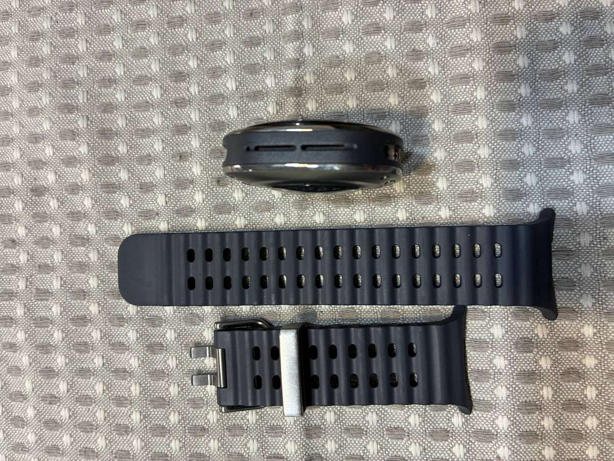 Samsung Galaxy Watch Ultra 47mm (LTE)  Titanium Grey (With Box & Extras!)