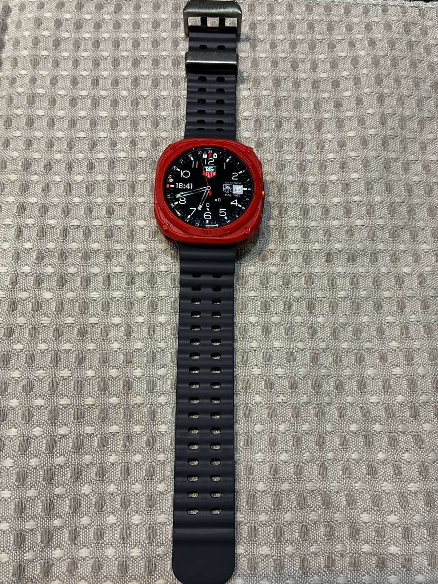 Samsung Galaxy Watch Ultra 47mm (LTE)  Titanium Grey (With Box & Extras!)