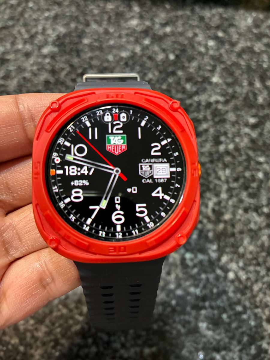 Samsung Galaxy Watch Ultra 47mm (LTE)  Titanium Grey (With Box & Extras!)