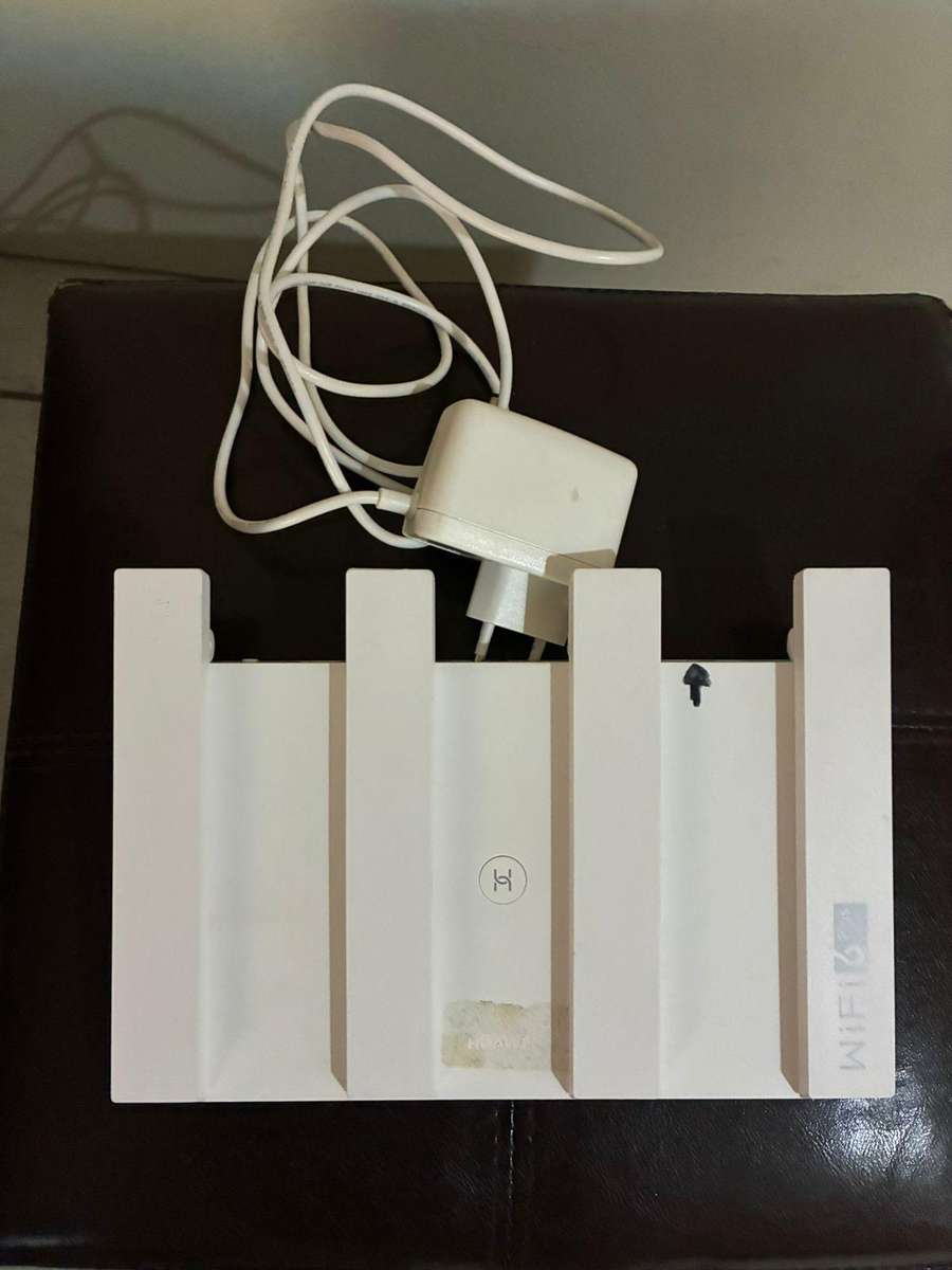 Lot 4 Routers and 1 UPS - 1 BID GETS ALL