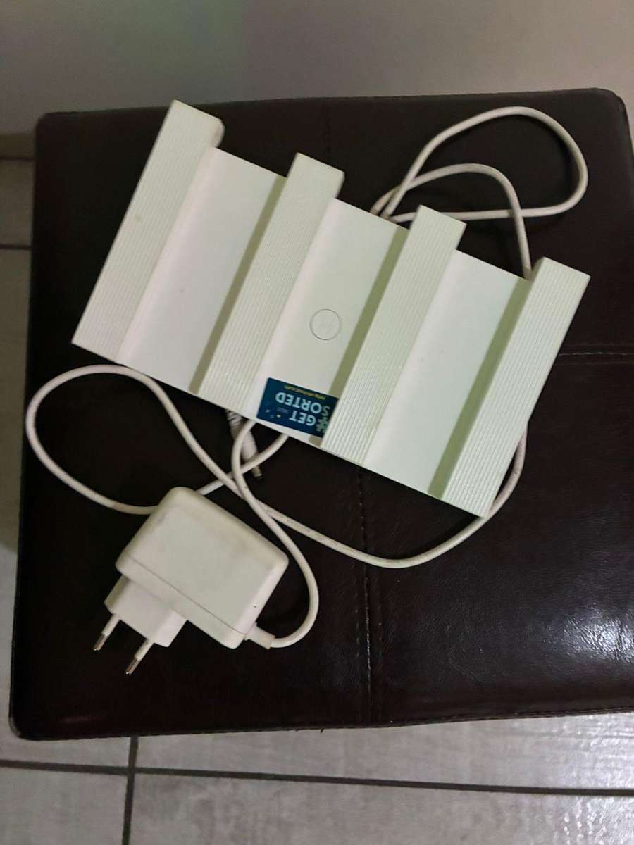 Lot 4 Routers and 1 UPS - 1 BID GETS ALL