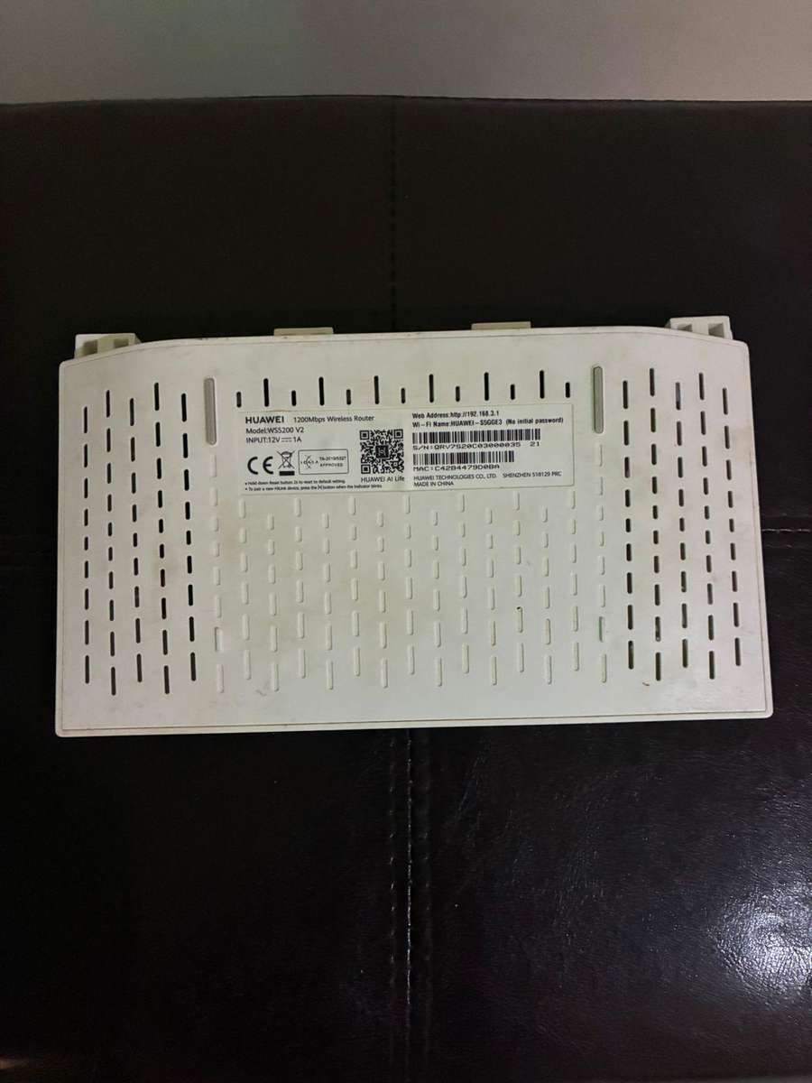 Lot 4 Routers and 1 UPS - 1 BID GETS ALL