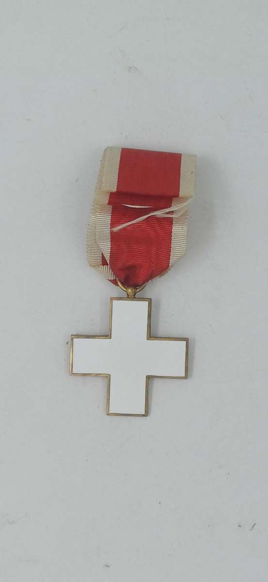 Vintage German Red Cross Medal