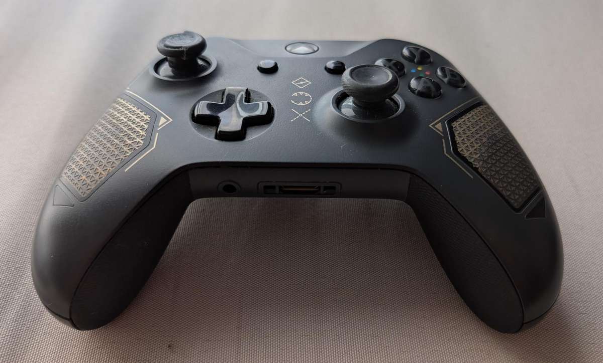 Xbox Wireless Controller - Patrol Tech Special Edition