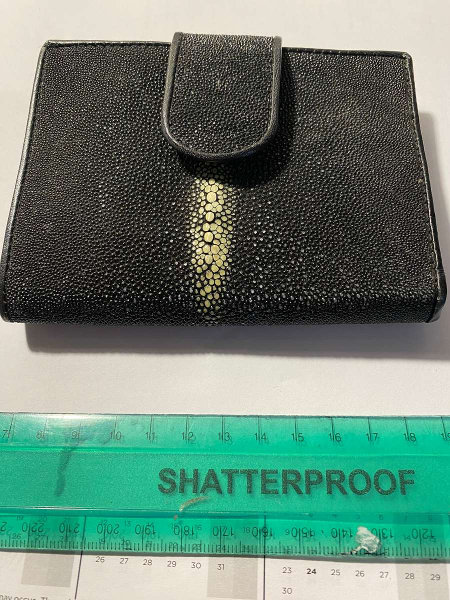 Sting Ray skin ladies wallet